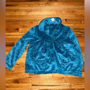 NWT Jasmine Petite Rose Teal Fleece jacket